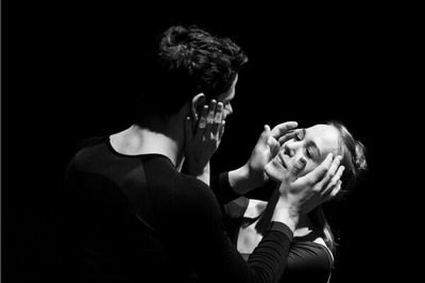Nekonvenční nastudování baletu Romeo a Julie v choreografii Petra Zusky od 14. listopadu na scéně Státní opery Nekonvenční nastudování baletu Romeo a Julie v choreografii Petra Zusky od 14. listopadu na scéně Státní opery