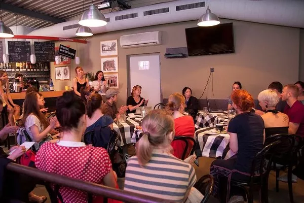 Divadlo Ponec zve diváky na pravidelná setkání nad svou dramaturgií, zapojilo se do mezinárodního projektu projekt BeSpectACTive! Divadlo Ponec zve diváky na pravidelná setkání nad svou dramaturgií, zapojilo se do mezinárodního projektu projekt BeSpectACTive!