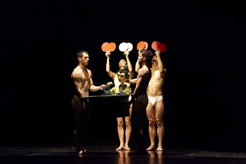 A dance tribute to ping pong (420PEOPLE). Foto: J. Sobotka.