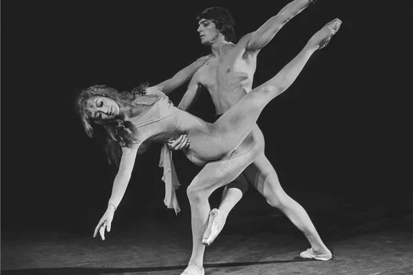 Svěcení jara - 13.05.1972, Astrid Štúrová, Vlastimil Harapes. Foto: Jaromír Svoboda. Zdroj: Národní divadlo Svěcení jara - 13.05.1972, Astrid Štúrová, Vlastimil Harapes. Foto: Jaromír Svoboda. Zdroj: Národní divadlo