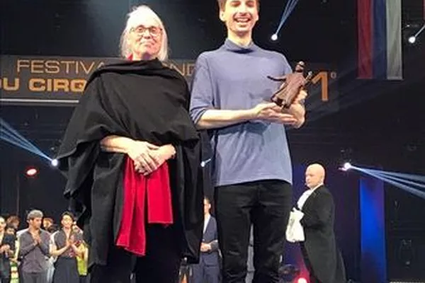 Filip Zahradnický. Zdroj: CIRQUEON.