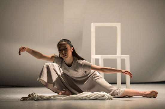 Cinderella (Aya Okumura). Photo: Serghei Gherciu.