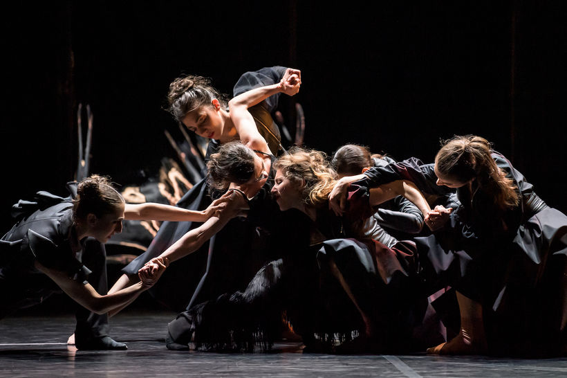 Carmen (Arianna Marchiori, Natalia Adamska, Rita Pires). Photo: Serghei Gherciu.