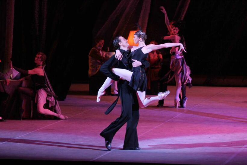 Zlatý věk (Olga Smirnova, Artem Ovcharenko). Foto: Pathe Live Pierce Jackson.