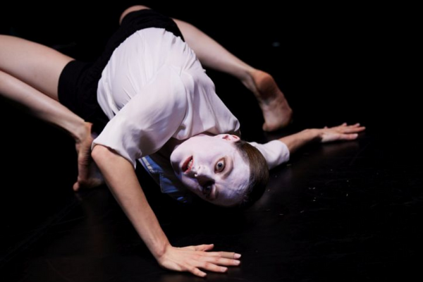 Cadavre Exquis. Daniela Hanelová. Foto: Duša Gabor.