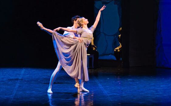 Rozevřené nůžky a pramálo zájmu. Když se tanečnictva ptáte na politiku, odezvy se moc nedostává