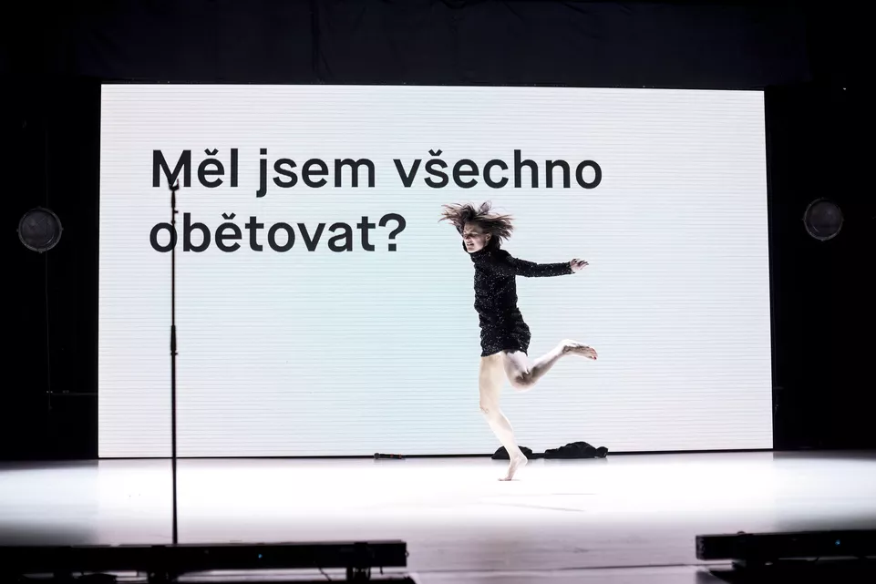 DVACETjedna. Miřenka Čechová. Foto: Vojta Brtnický. 