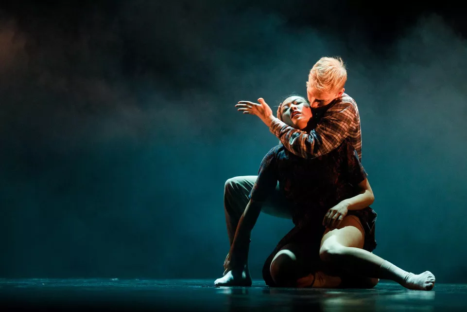 Vzpomínky staré paruky (Sebastiano Mazzia, Ayano Nagamori). Foto: Petr Zikmund.