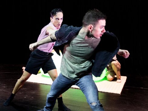 Next Place. Balet Jihočeského divadla: Balerio Testoni, Paolo Terranova. Foto: Petr Zikmund