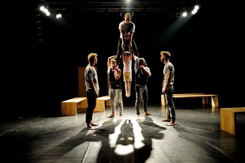 WALLS & HANDBAGS (Losers Cirque Company,STK Theatre Concept/SKUTR). 