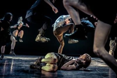 Rezonance celým tělem aneb What the Body Does Not Remember Revival