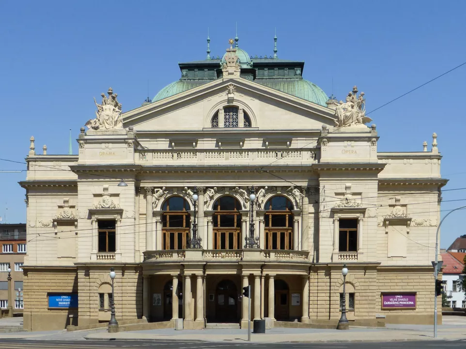 Divadlo J. K. Tyla v Plzni. Zdroj Wikimedia Commons.