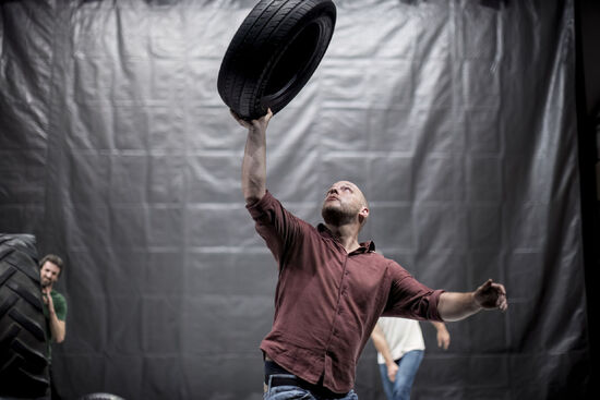 Pneu. Foto: Vojtěch Brtnický. 