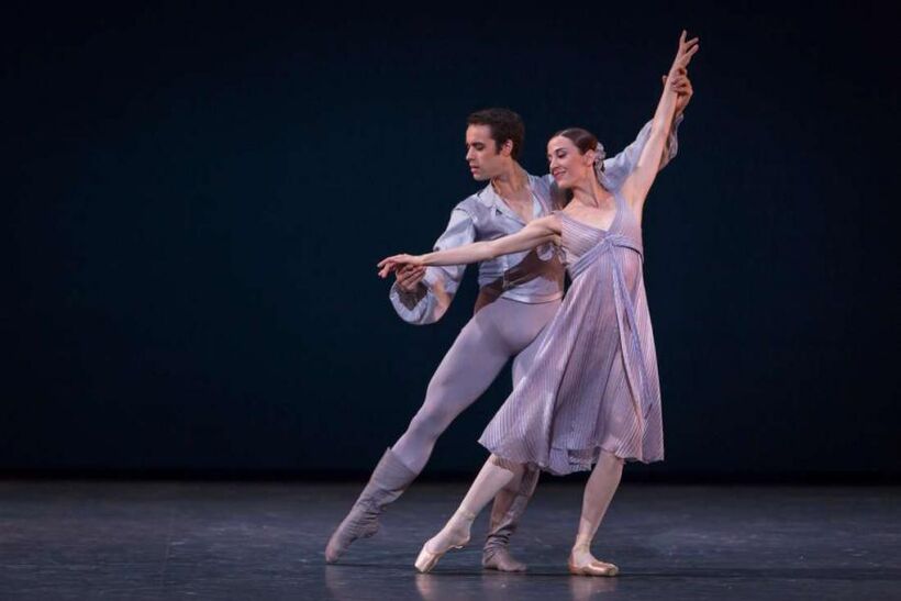 Other Dances, Amandine Albisson, Mathieu Ganio. Foto: Sébastien Mathé.