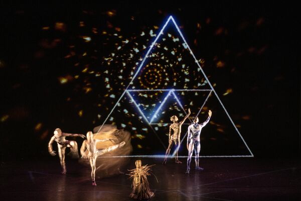 UniVerse: A Dark Crystal Odyssey. Foto: Andrej Uspenski.