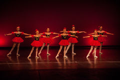 Závěrečné vystoupní žáků baletní školy I. V . Psoty  při Národním divadle Brno, Mahenovo divadlo. Foto: Archiv NdB.