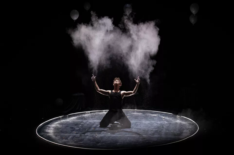 Mime on the Moon. Radim Vizváry. Foto: Anna Šolcová. 