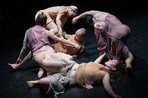 What water was (Evgenia Chetvertkova, Michiayasu Furutani, Dorota Michalak, Cary Shiu, Lenka Vořechovská). Foto: Michal Hančovský.