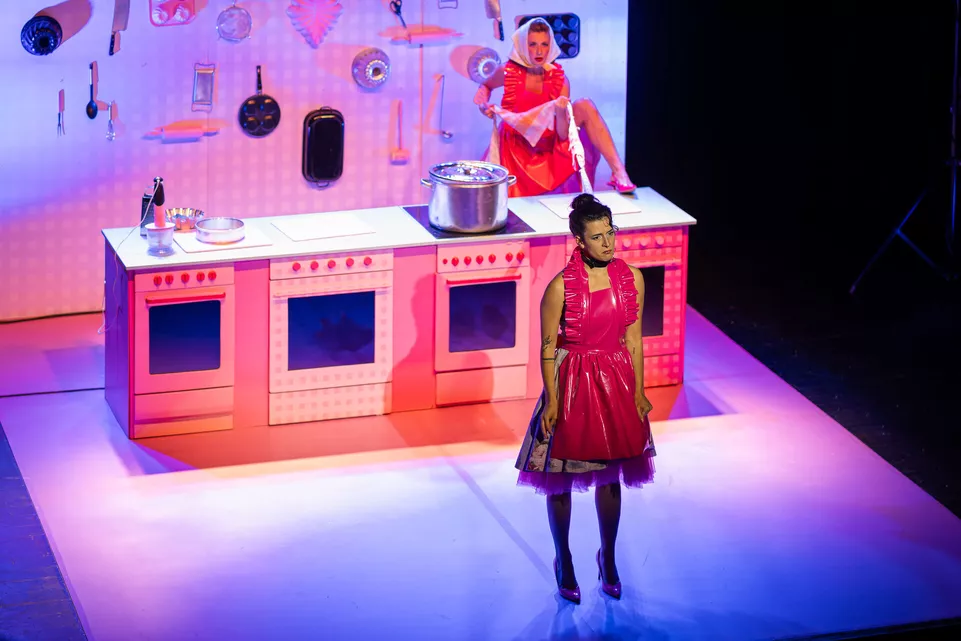 Kuchyňské porno. Nebojsy. Foto: Romana Kovacs.