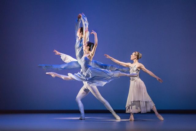 1. symfonie D dur (Karel Audy, Magdalena Matějková, Nikola Márová). Foto: Pavel Hejný.