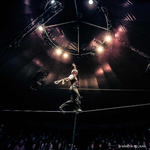 Na Smíchovské náplavce u železničního mostu dnes začíná festival Arena