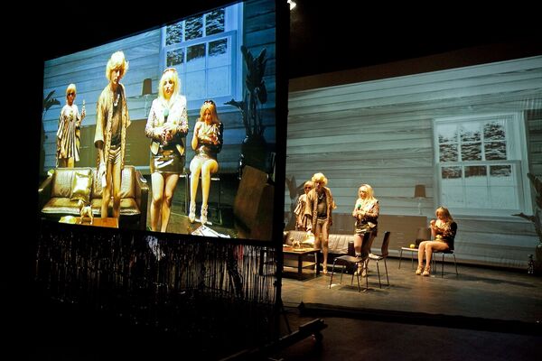Gob Squad – Western Society. Foto: David Baltzer