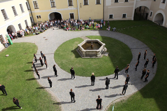 Streets of Žďár. Zdroj: KoresponDance.