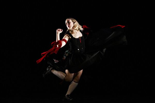 Volvamos al baile. Foto Victoriano Moreno.