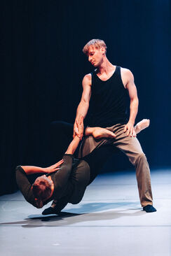 10dkg Dekka. DEKKADANCERS. Foto: Michael Amico.