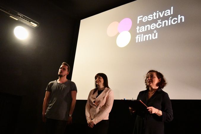 Porota Festivalu tanečních filmů: Ján Ševčík, Jana Návratová a Tereza Willoughby. Foto: Michal Hančovský.