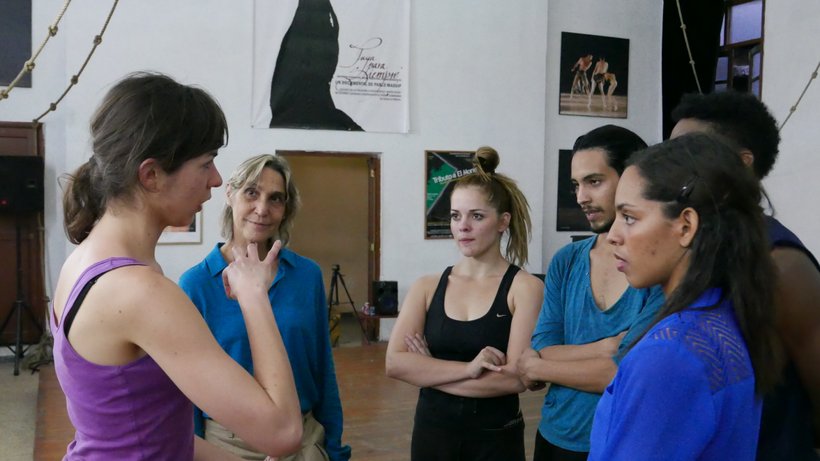 Jana Bitterová připravuje představení pro Compañía Rosario Cárdenas v Havaně, Foto: Ian Biscoe