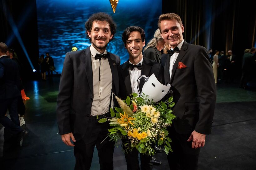 Ředitel Moravského divadla David Gerneš, Sergio Méndez Romero, umělecký šéf baletu Jan Fousek.  Foto: Lucie Maceczková.