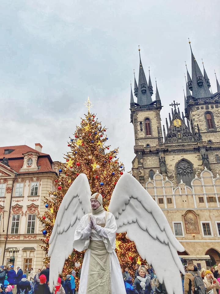 Andělé v ulicích. Foto: Viktor Šorma.