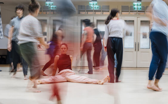 Průvodce tancem: Giselle, Inside, Eliášová v čele katedry tance a konference o taneční improvizaci