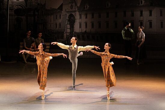 Giselle (Risa Maruyama, Stefano Sacco, Francesca Raule). Foto: Anna Rasmussen.