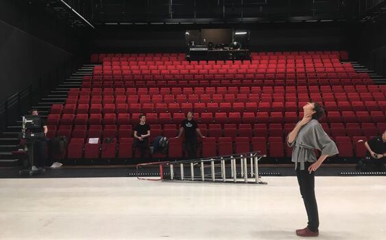 Když je tělo zasaženo světlem, vytvoří obraz, říká světelná designérka Pavla Beranová