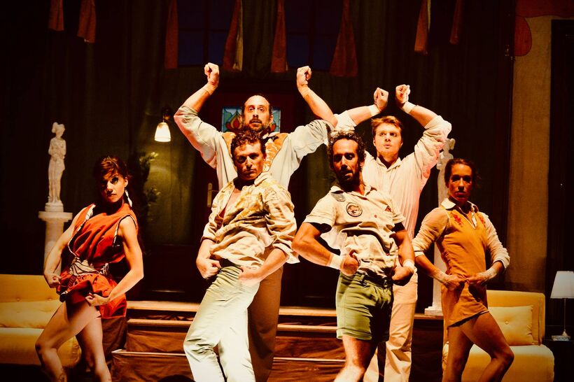Dear in the Headlights (Cirque Le Roux). Foto: František Ortmann.