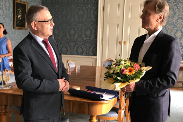 Ministr kultury udělil medaili Artis Bohemiae Amicis Ivanu Liškovi