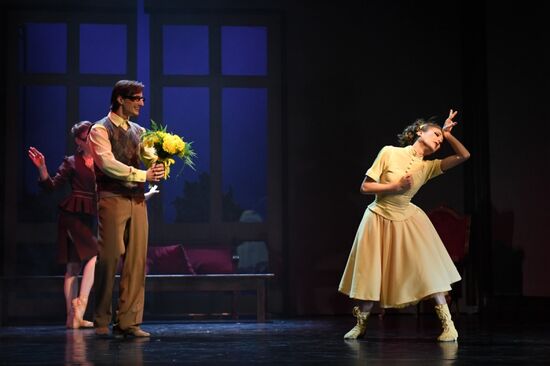 Sluha dvou pánů (Nuria Cazorla García, Jaroslav Kolář, Annabel Pearce). Foto: Michal Hančovský.