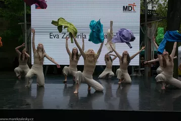 V rámci oslav Mezinárodního dne tance vystoupí přes čtyři stovky tanečníků