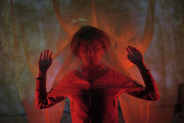 Home Beyond the Borders?. Foto Iwona Bandzarewicz .
