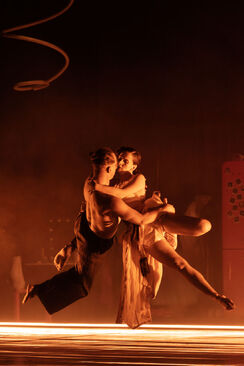 Armagedon: Poslední derniéra. Losers Cirque Company. Foto: Mario Bakuš.