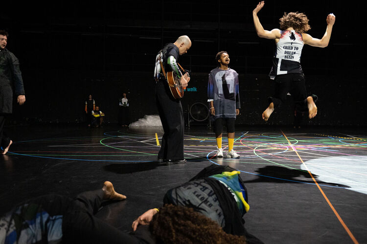 EXIT ABOVE– after the tempest. Foto: Anne Van Aerschot.