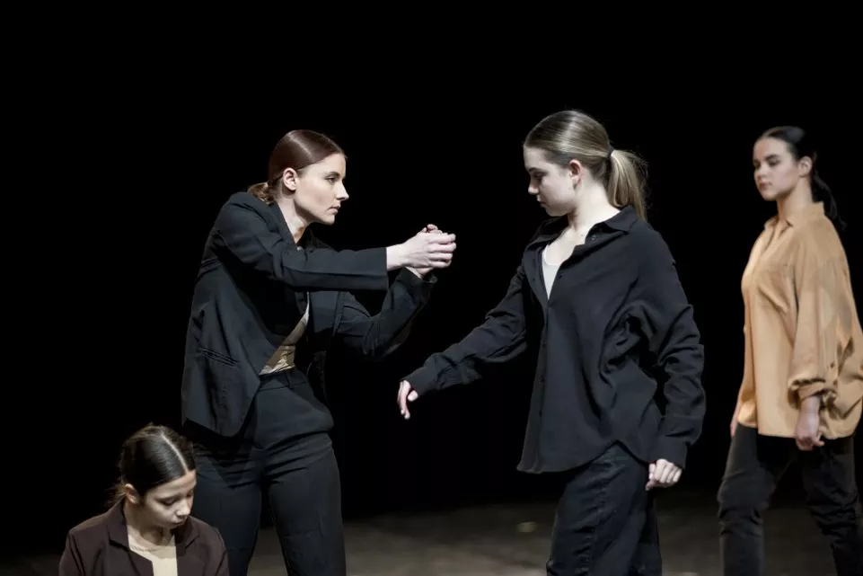 Yana Reutova - Together Alone. Foto: Vojtěch Brtnický