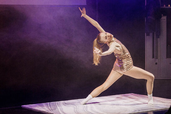 Ikonická jízda. Becka McFadden. Foto: Natálie Divincová. 