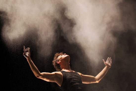 Mime on the Moon. Radim Vizváry. Foto: Anna Šolcová. 