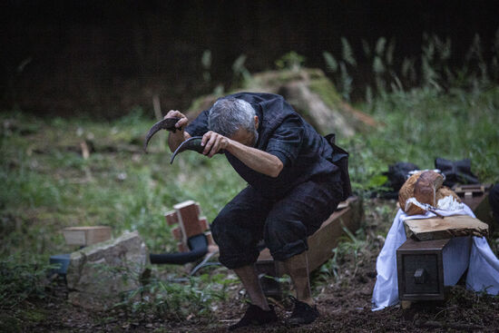 Compagnie Li(luo). A přece každý zabíjí co miluje. Foto: Dragan Dragin.