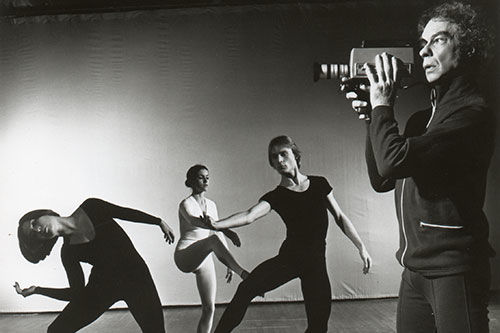 TV Rerun (Merce Cunningham Dance Company). Foto: Jack Mitchell, 1972.