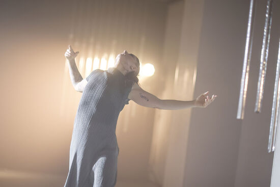 Smoke and Mirrors. Francesca Amy Amante a Filip Zubák. Foto: Vojta Brtnický. 