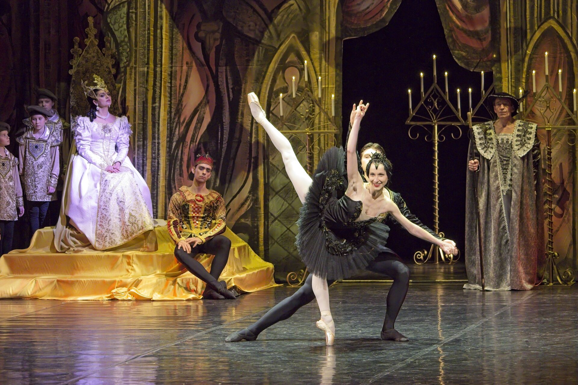 Labutí jezero. Balet divadla města Ústí nad Labem. Foto: Marek Russ. 